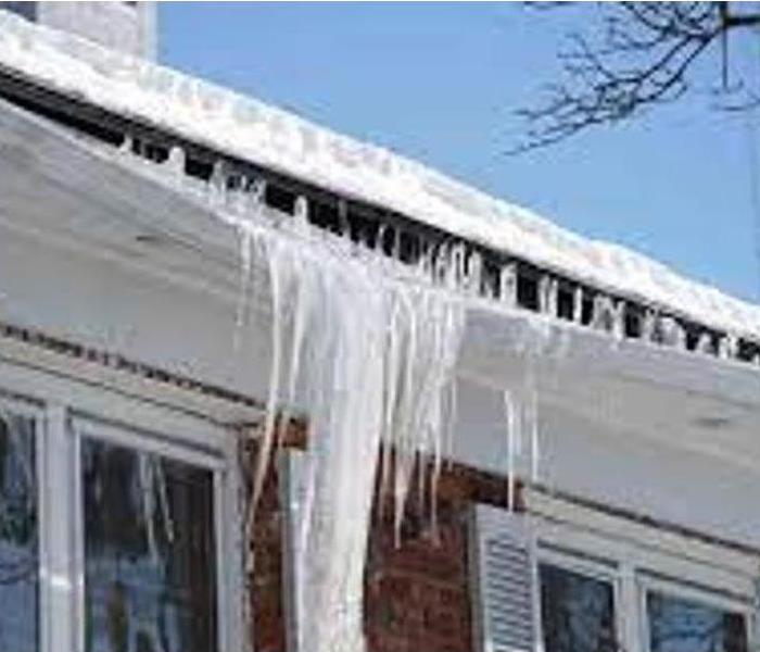 What Causes Ice Dams?